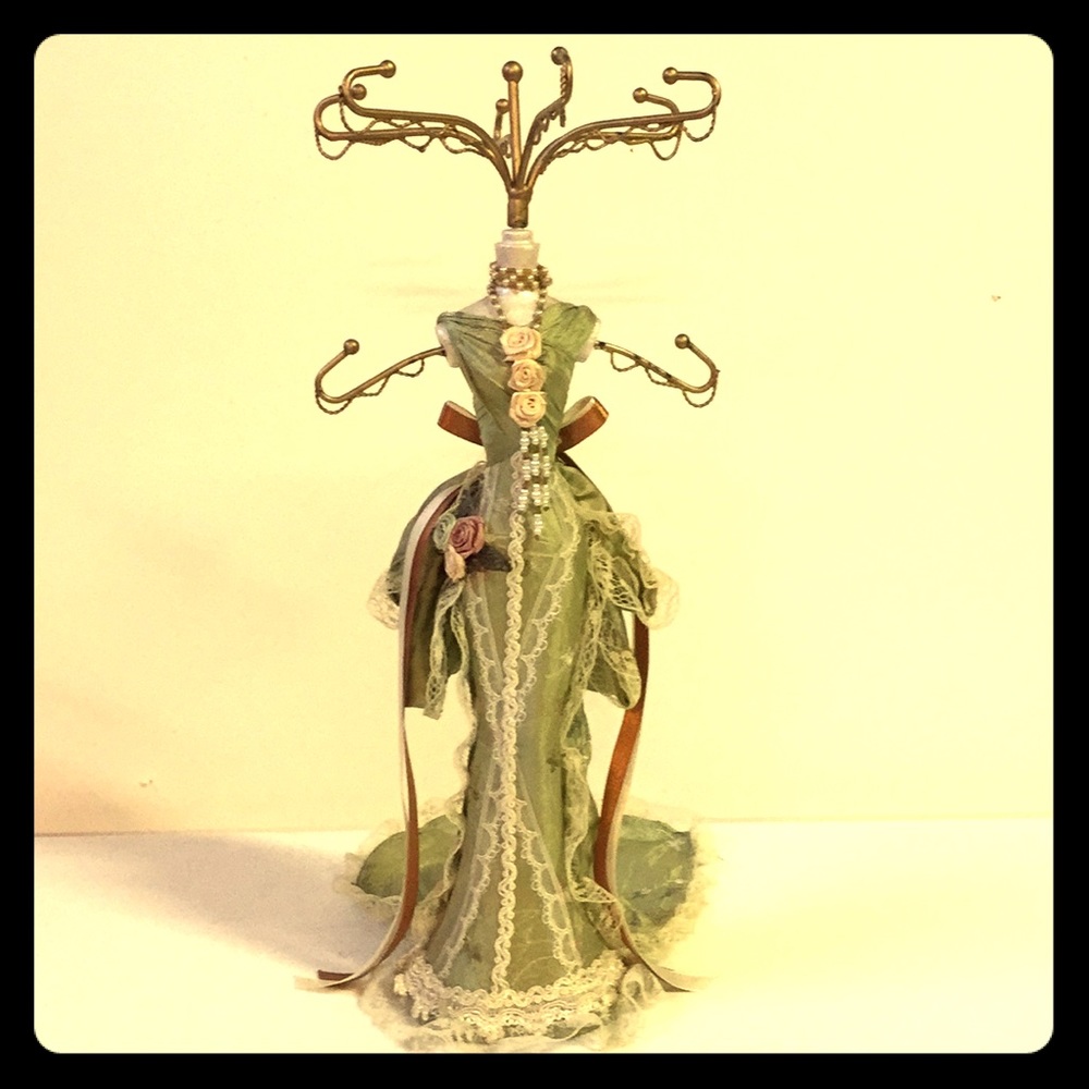 Jewelry holder